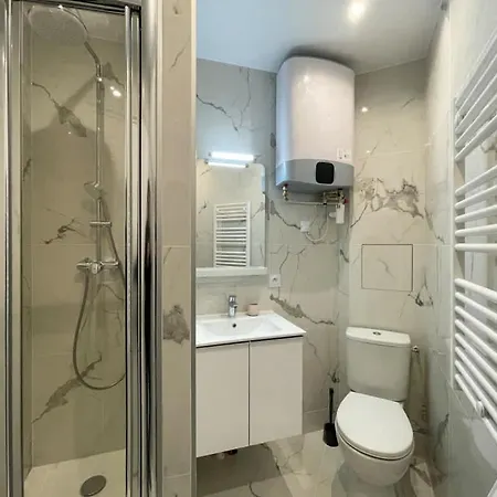 Lägenhet New 422 Louis - Cosy Center Paris